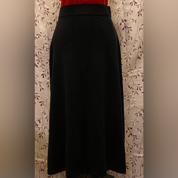 New York & Company - A-Line Sweater Skirt (NWT) - Picture 2 of 4